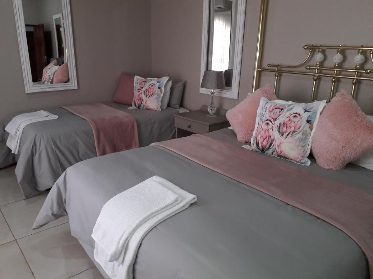 Tuscany Vryburg ภายนอก รูปภาพ
