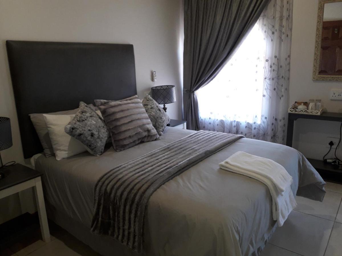 Tuscany Vryburg ภายนอก รูปภาพ
