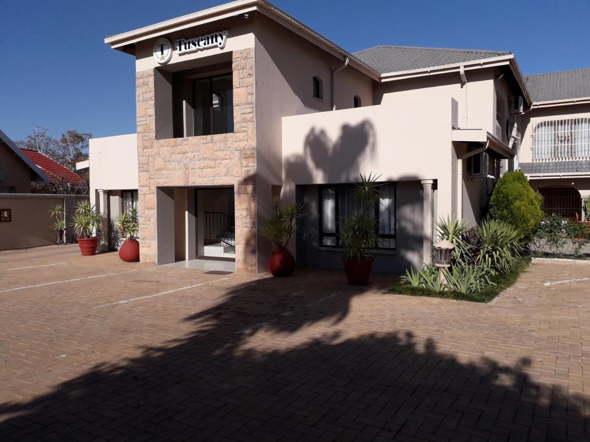 Tuscany Vryburg ภายนอก รูปภาพ