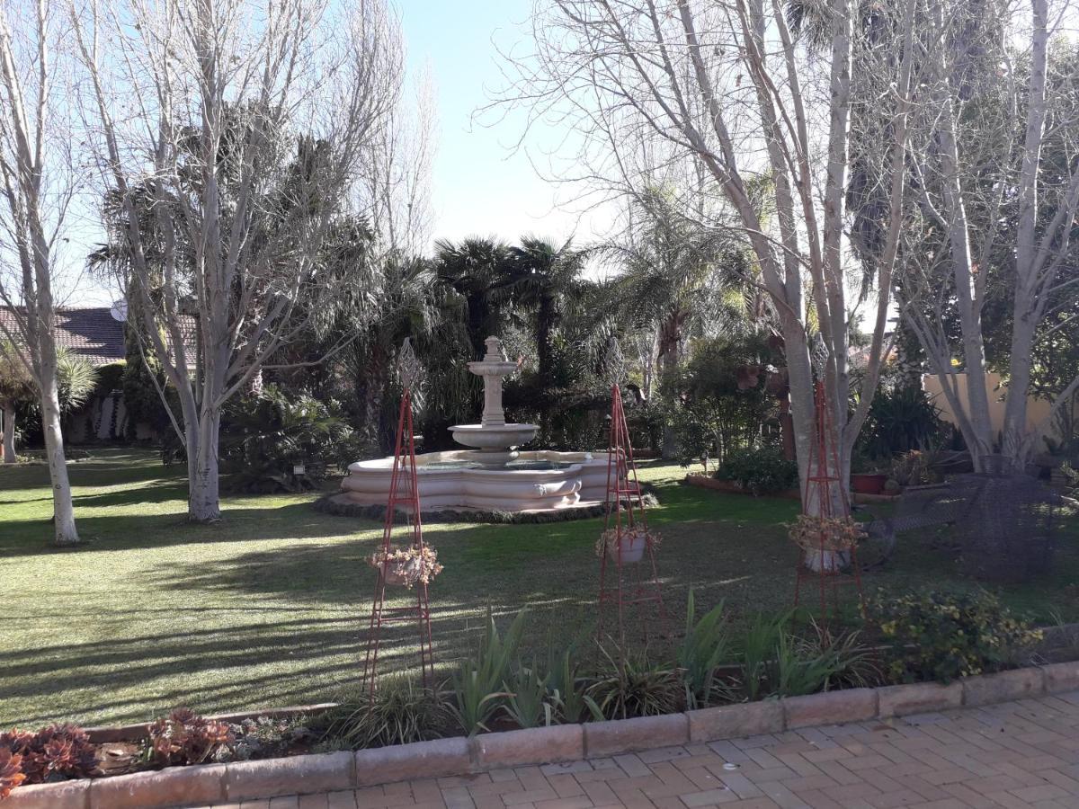 Tuscany Vryburg ภายนอก รูปภาพ