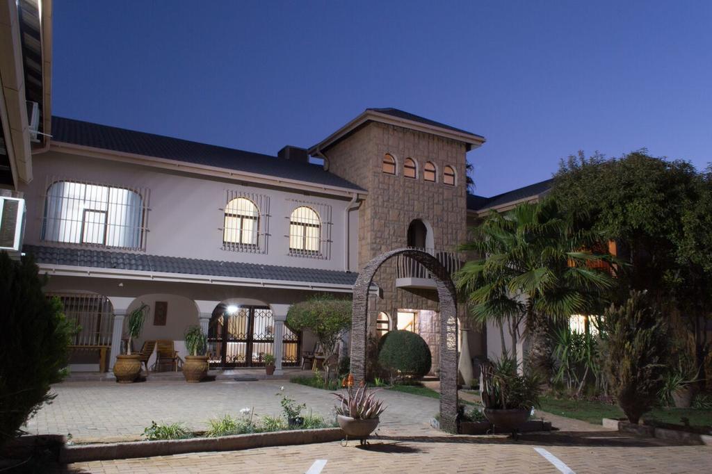 Tuscany Vryburg ภายนอก รูปภาพ